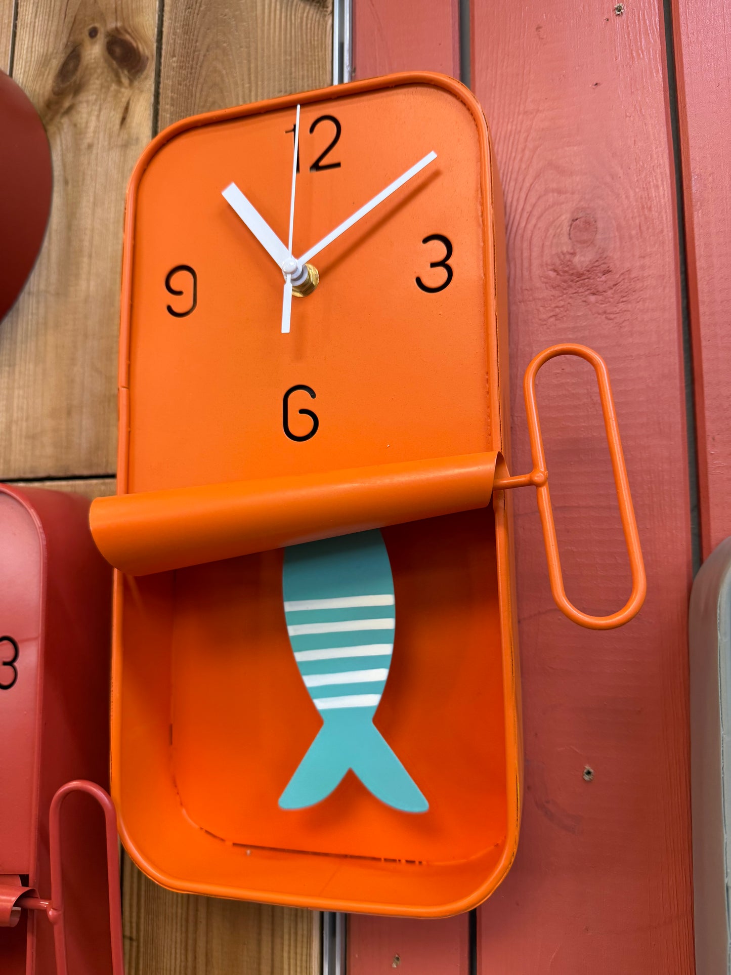 Horloge boîte de sardines