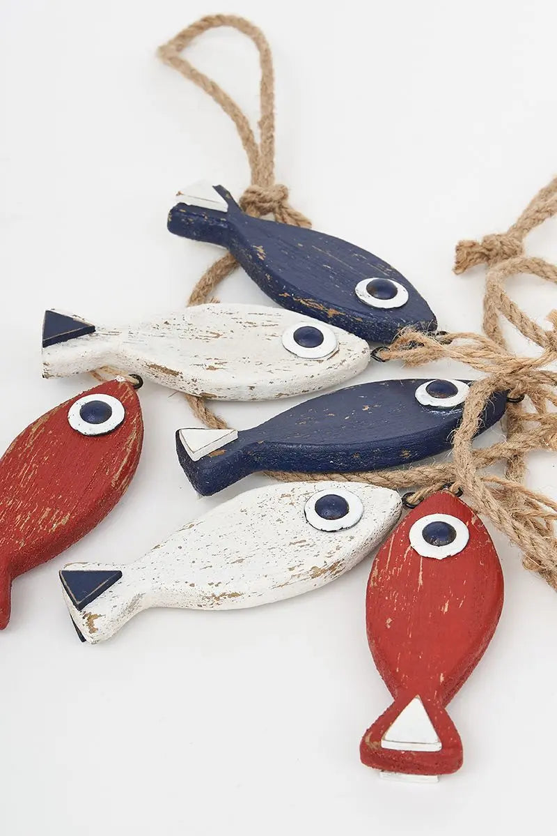 Guirlande de poissons en bois