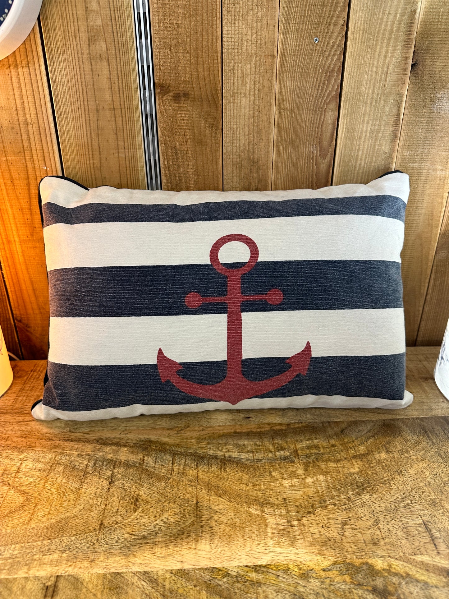 Coussin ancre rouge et rayures