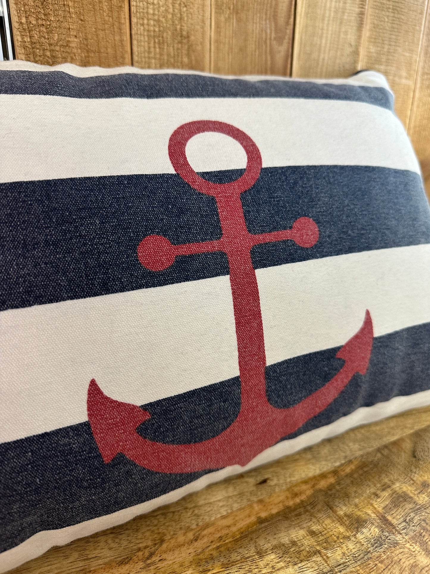Coussin ancre rouge et rayures